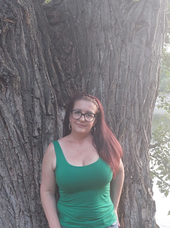 Ildik�, 46 �ves t�rskeres� n�, Budapest