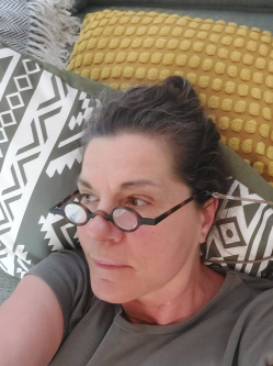 Evi, 56 �ves t�rskeres� n�, Hessen