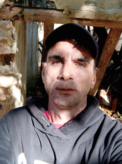 Sanyika, 39 �ves t�rskeres� f�rfi, K�lesd