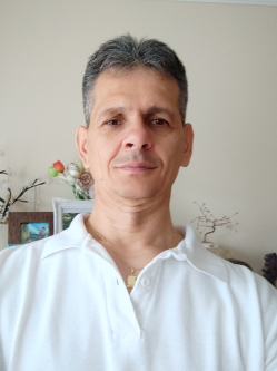 Istv�n, 57 �ves t�rskeres� f�rfi, Miskolc