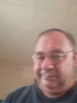 Ferenc, 59 �ves t�rskeres� f�rfi, Lakitelek