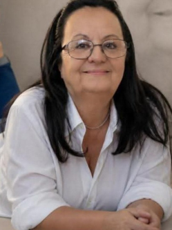 Marika, 70 �ves t�rskeres� n�, P�pa