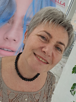 Melinda, 64 �ves t�rskeres� n�, Maros
