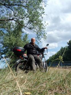 Bela, 53 �ves t�rskeres� f�rfi, G�nc