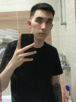 Attila, 21 �ves t�rskeres� f�rfi, Szolnok