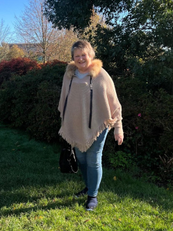 Rozsa, 68 �ves t�rskeres� n�, West Sussex