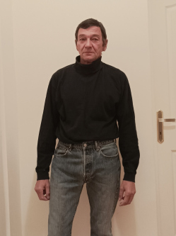 G�za, 63 �ves t�rskeres� f�rfi, �csa