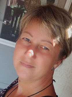 �va, 46 �ves t�rskeres� n�, J�szszentandr�s