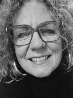 Orsi, 54 �ves t�rskeres� n�, Nagykov�csi