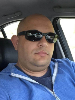 Csaba, 45 �ves t�rskeres� f�rfi, Kecel