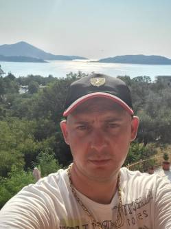 NORBERT, 39 �ves t�rskeres� f�rfi, Mez�kov�csh�za