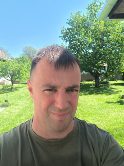 Gyula, 52 �ves t�rskeres� f�rfi, Nagyk�nyi