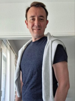 Arnold, 45 �ves t�rskeres� f�rfi, Zalaegerszeg