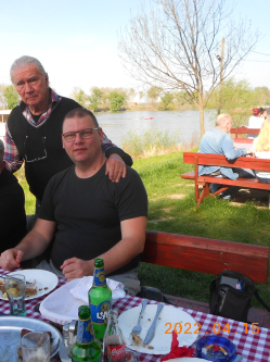 Istv�n, 69 �ves t�rskeres� f�rfi, Szigetv�r