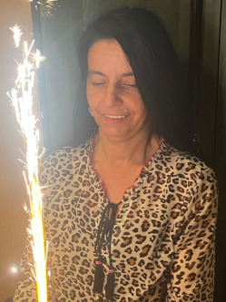 Heni, 51 �ves t�rskeres� n�, H�dmez�v�s�rhely