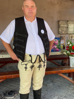 Jozsef, 52 �ves t�rskeres� f�rfi, Kisk�r�s