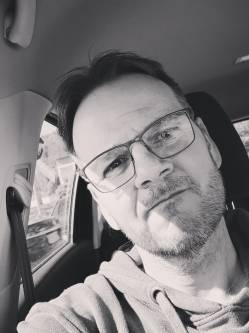 Sandor, 51 �ves t�rskeres� f�rfi, Baden-W�rttemberg