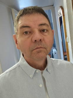 Ferenc, 57 �ves t�rskeres� f�rfi, M�r