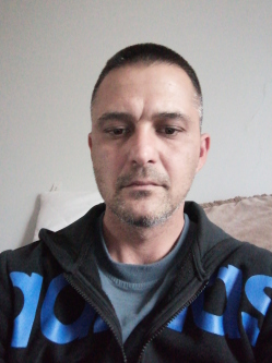 Gyuszi, 40 �ves t�rskeres� f�rfi, Gyomaendr�d