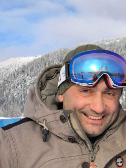 Gabor, 52 �ves t�rskeres� f�rfi, Szentendre