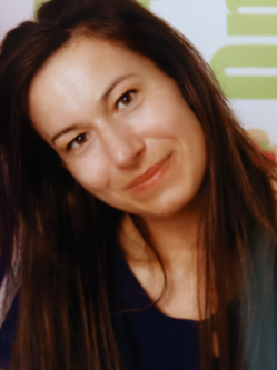 Andi, 40 �ves t�rskeres� n�, Veszpr�m