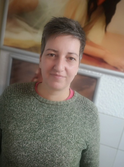 Erika, 42 �ves t�rskeres� n�, Tiszan�na