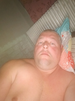S�ndor, 39 �ves t�rskeres� f�rfi, Nagyk�r�s
