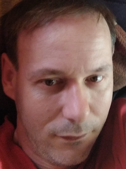 G�bor, 44 �ves t�rskeres� f�rfi, Szolnok
