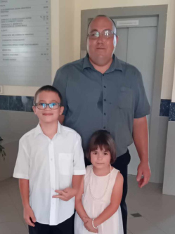 L�szl�, 45 �ves t�rskeres� f�rfi, Tiszaf�ldv�r