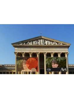 L�na 49, 65 �ves t�rskeres� n�, Domb�v�r