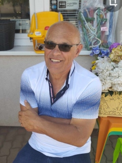 Zoli, 63 �ves t�rskeres� f�rfi, Tiszaf�ldv�r