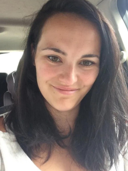 �gnes, 34 �ves t�rskeres� n�, Debrecen