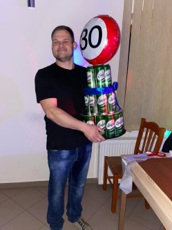 J�zsef, 34 �ves t�rskeres� f�rfi, Nagykapornak