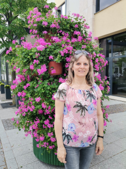 Ildik�, 57 �ves t�rskeres� n�, Szombathely