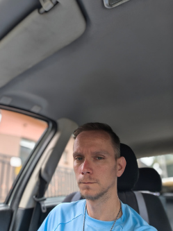 Imre, 36 �ves t�rskeres� f�rfi, Kesz�