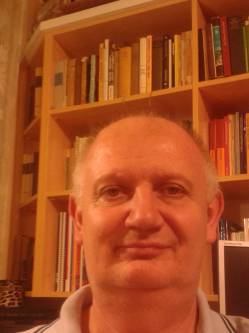 J�nos, 62 �ves t�rskeres� f�rfi, Budapest