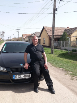 Sanyi, 56 �ves t�rskeres� f�rfi, Kunhegyes