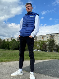 Patrik, 22 �ves t�rskeres� f�rfi, Zirc