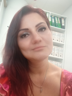 Judit, 47 �ves t�rskeres� n�, G�d�ll�