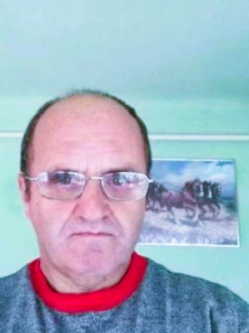 Tibor, 56 �ves t�rskeres� f�rfi, Szank