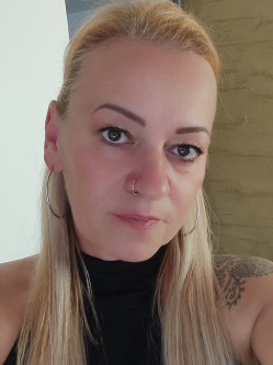 Andrea, 50 �ves t�rskeres� n�, Als�-Ausztria