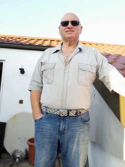 Johann, 68 �ves t�rskeres� f�rfi, Hark�ny