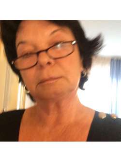 Gy�ngyi, 72 �ves t�rskeres� n�, Balatonf�ldv�r