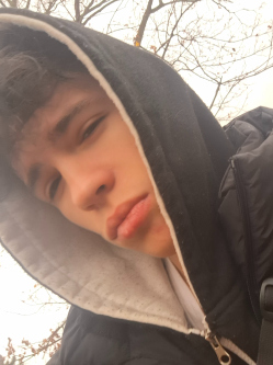 Dominik, 18 �ves t�rskeres� f�rfi, Kondoros