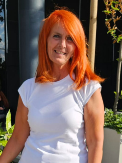 Gabi, 58 �ves t�rskeres� n�, Budapest