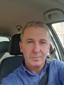 Jani, 52 �ves t�rskeres� f�rfi, Eger