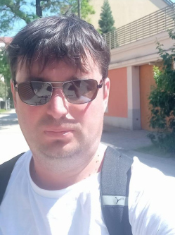 J�zsef, 46 �ves t�rskeres� f�rfi, Kecskem�t