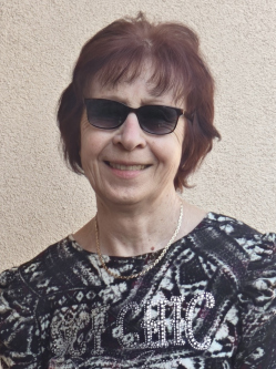 M�ria, 69 �ves t�rskeres� n�, Gy�ngy�s