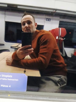 David, 33 �ves t�rskeres� f�rfi, Ny�regyh�za