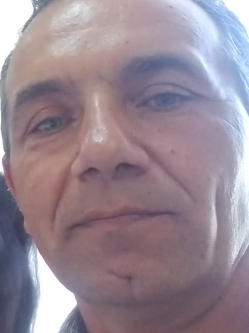 Tibi, 49 �ves makkoshotykai t�rskeres� f�rfi